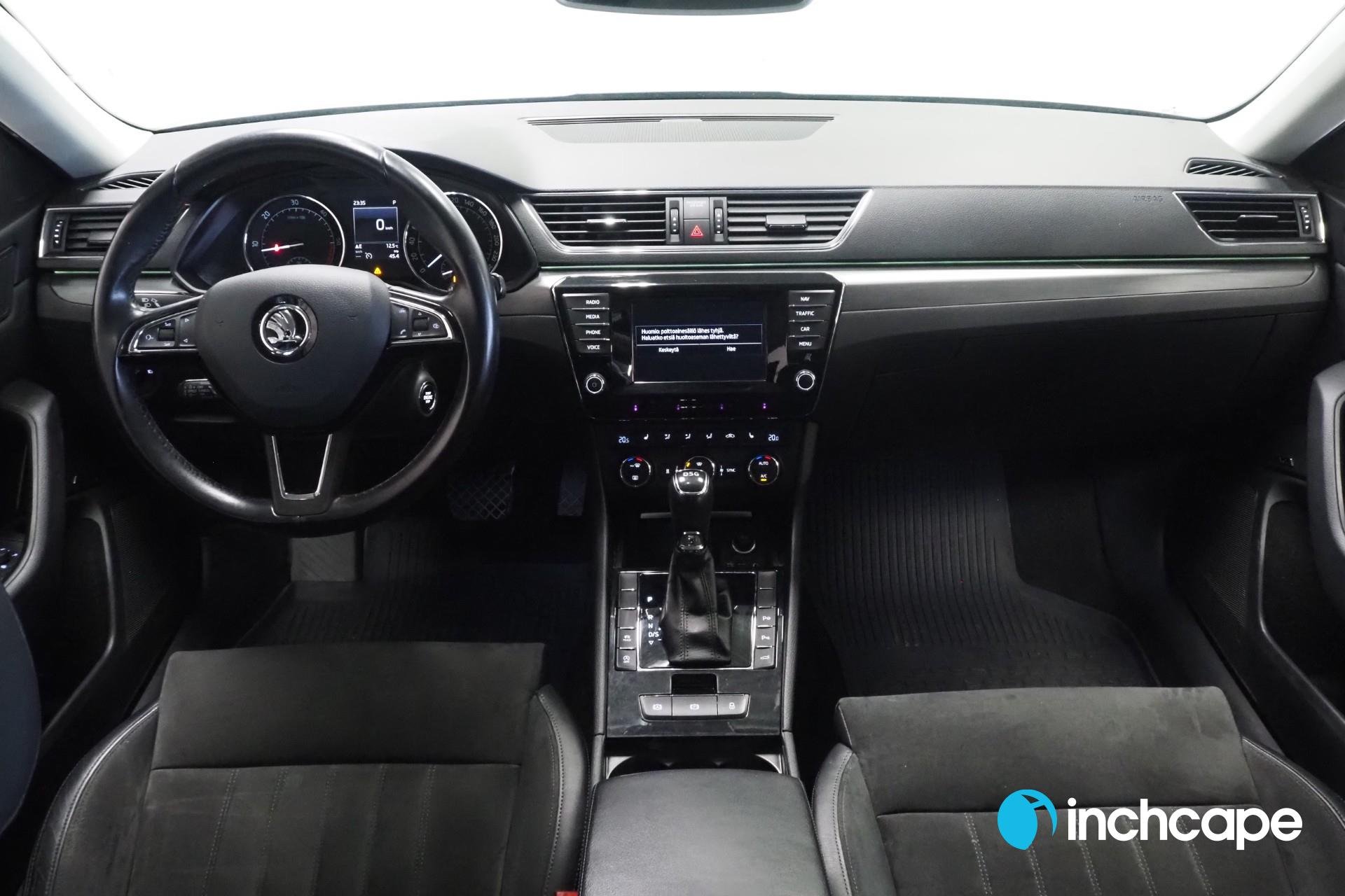 Skoda Superb 2016, bild 5/20