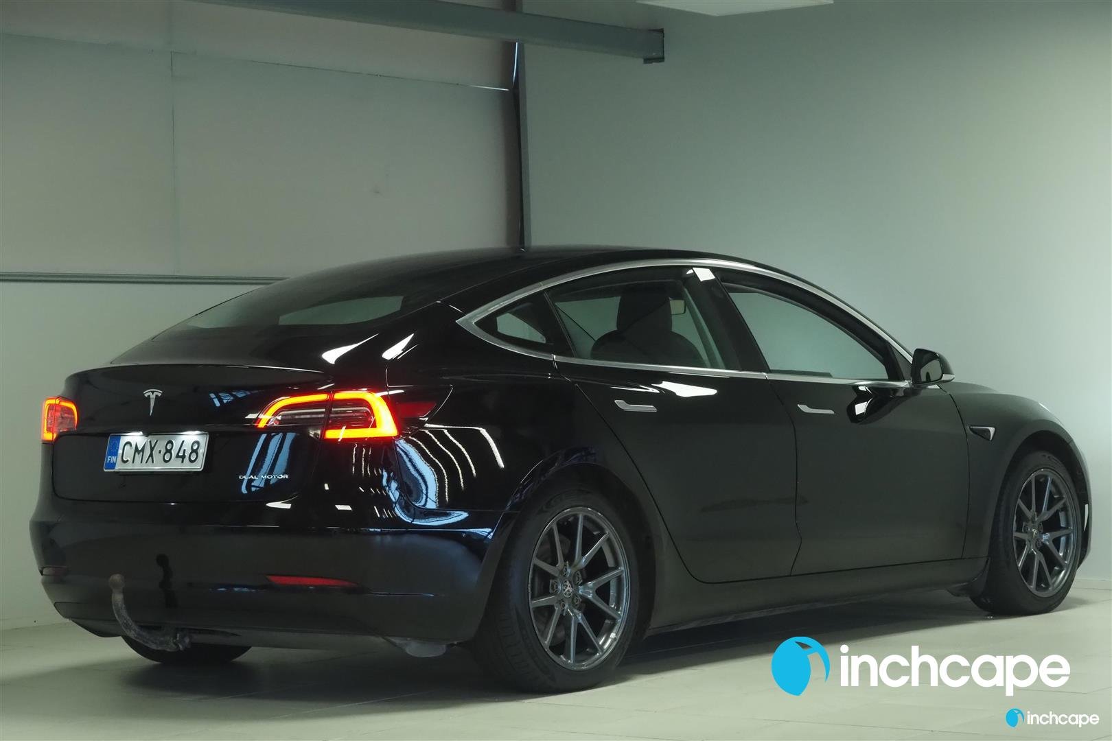 Tesla Model 3 Long-Range Dual Motor AWD 2019, photo 2/19