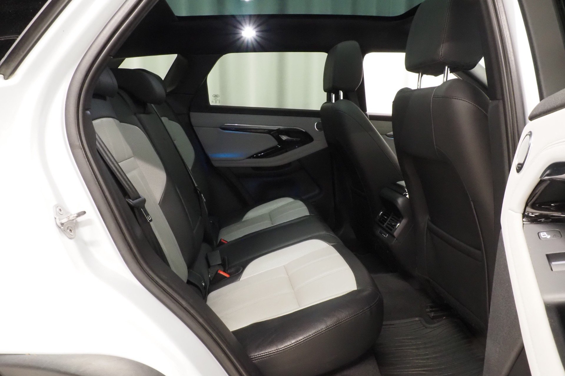 Land Rover Range Rover Evoque 2019, kuva 7/19