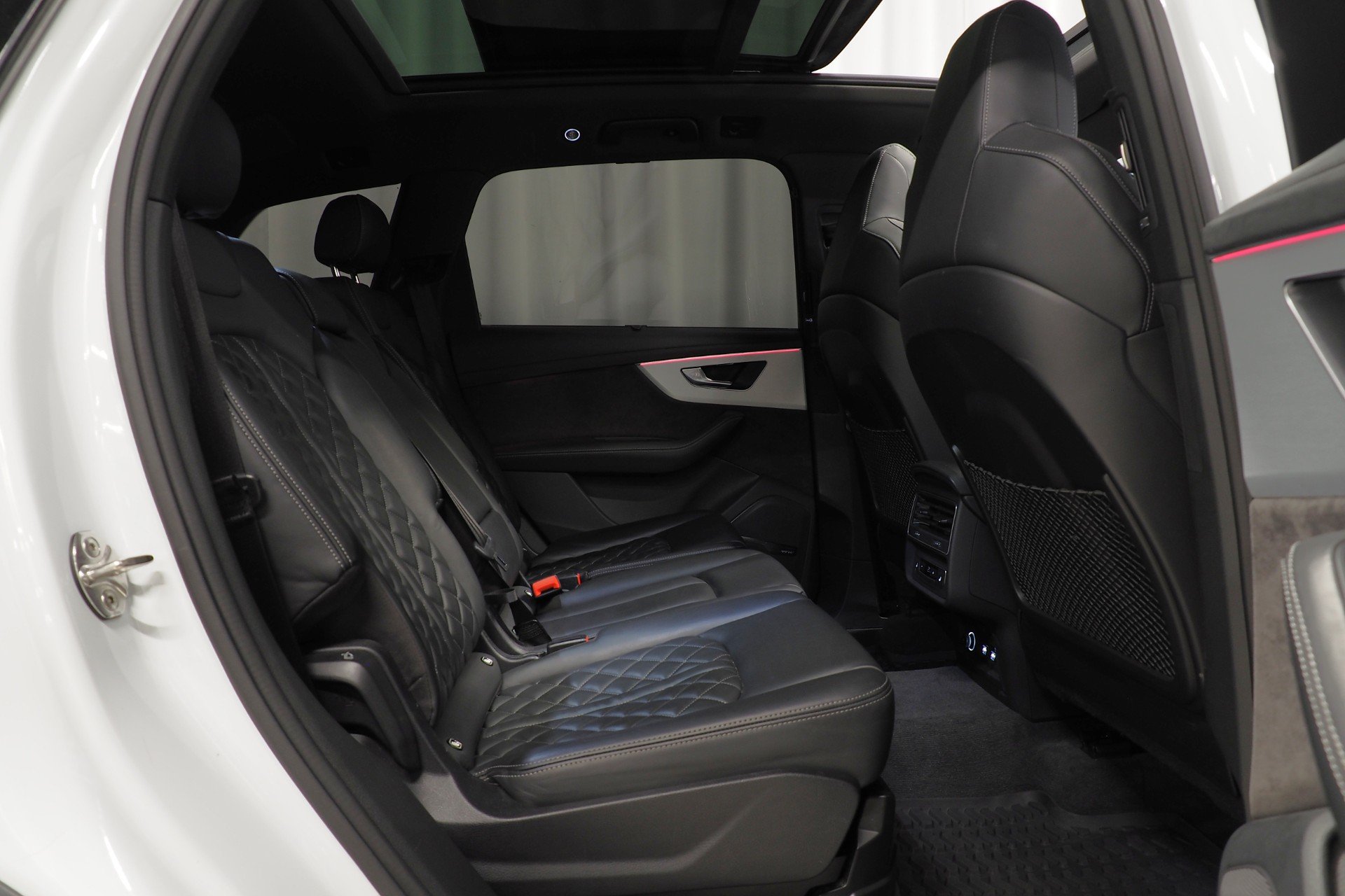 Audi Q7 2020, kuva 7/30