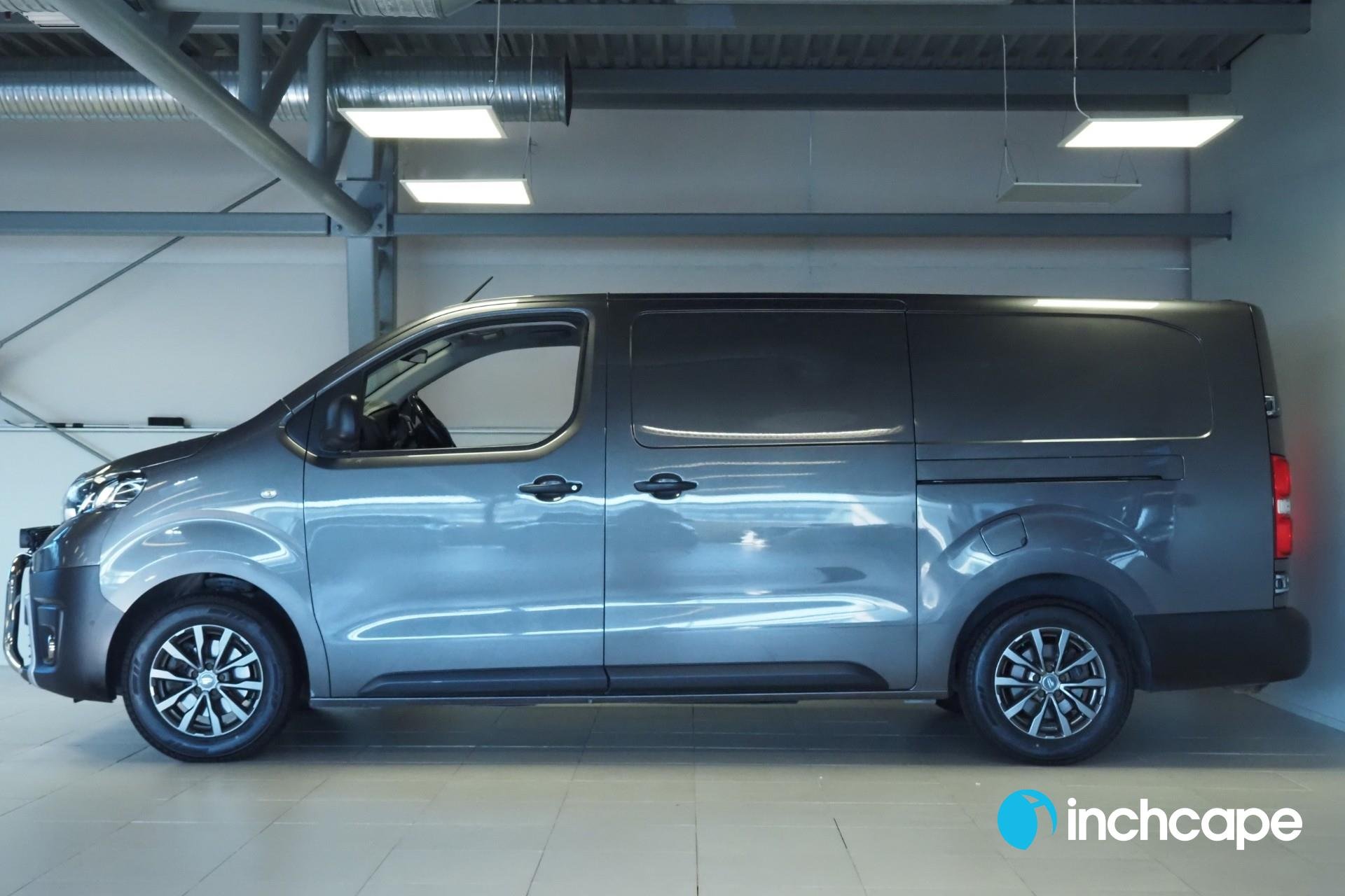 Toyota Proace L2 2,0 D 120 4x4 5-ovinen 2021, kuva 7/20