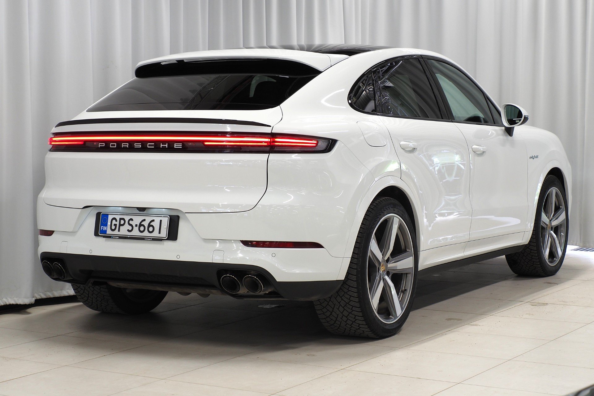 Porsche Cayenne E-Hybrid Coupé Facelift 2024, photo 3/21