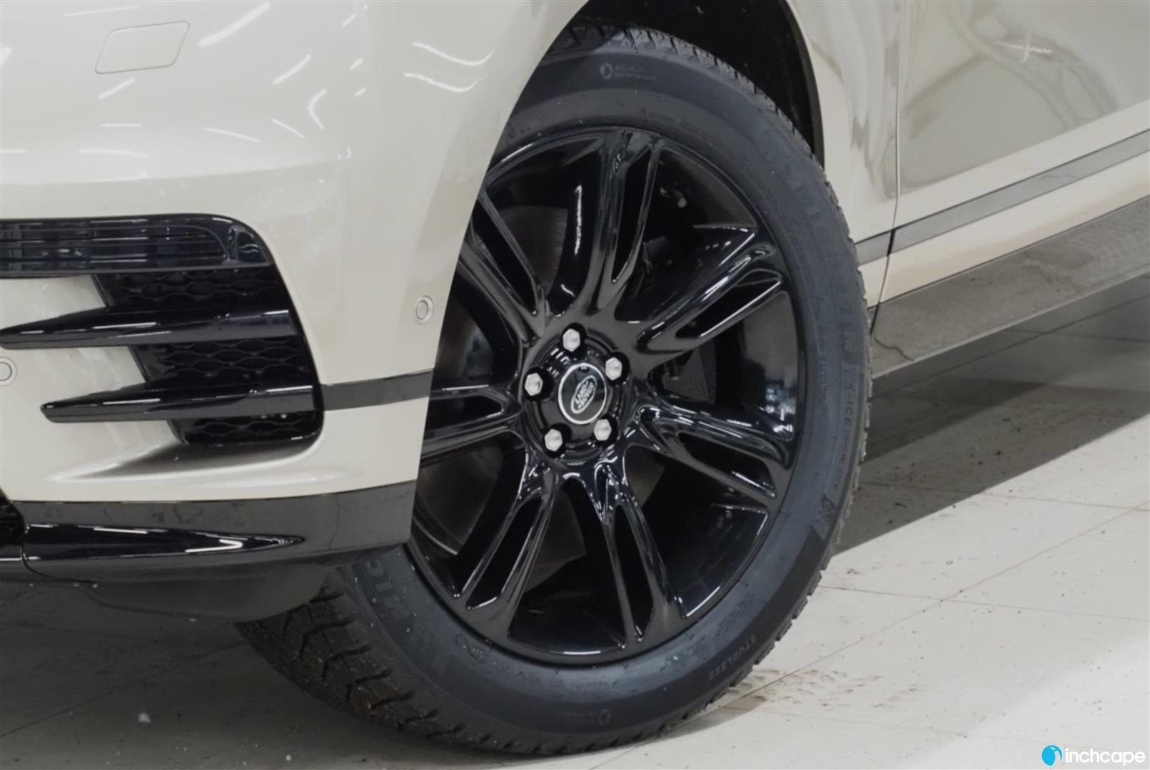 Land Rover Range Rover Velar 2026, photo 3/16