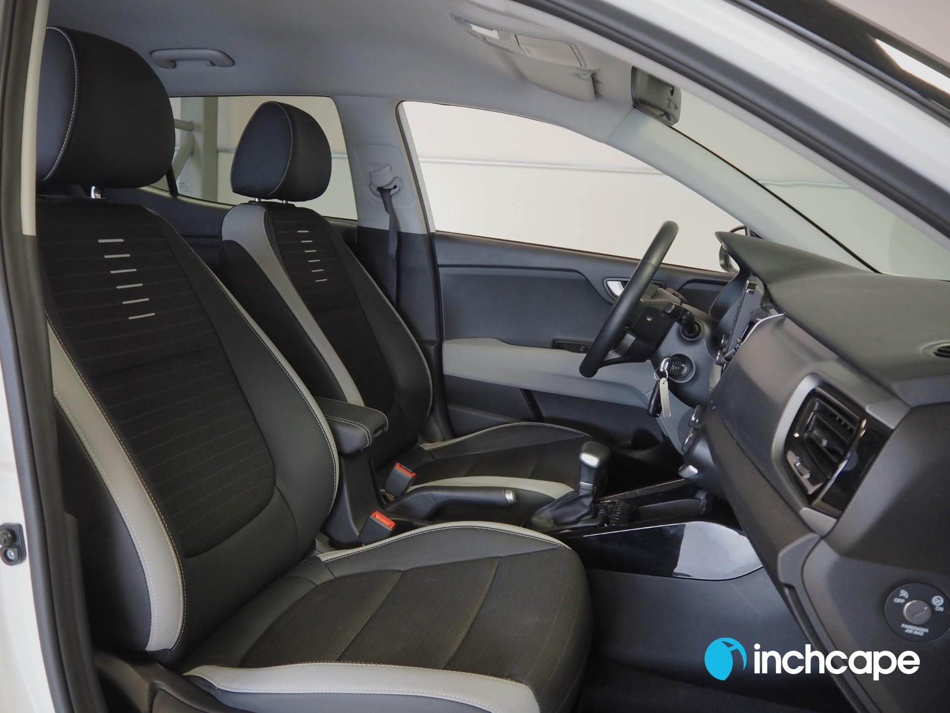 Kia Stonic 2020, photo 3/19