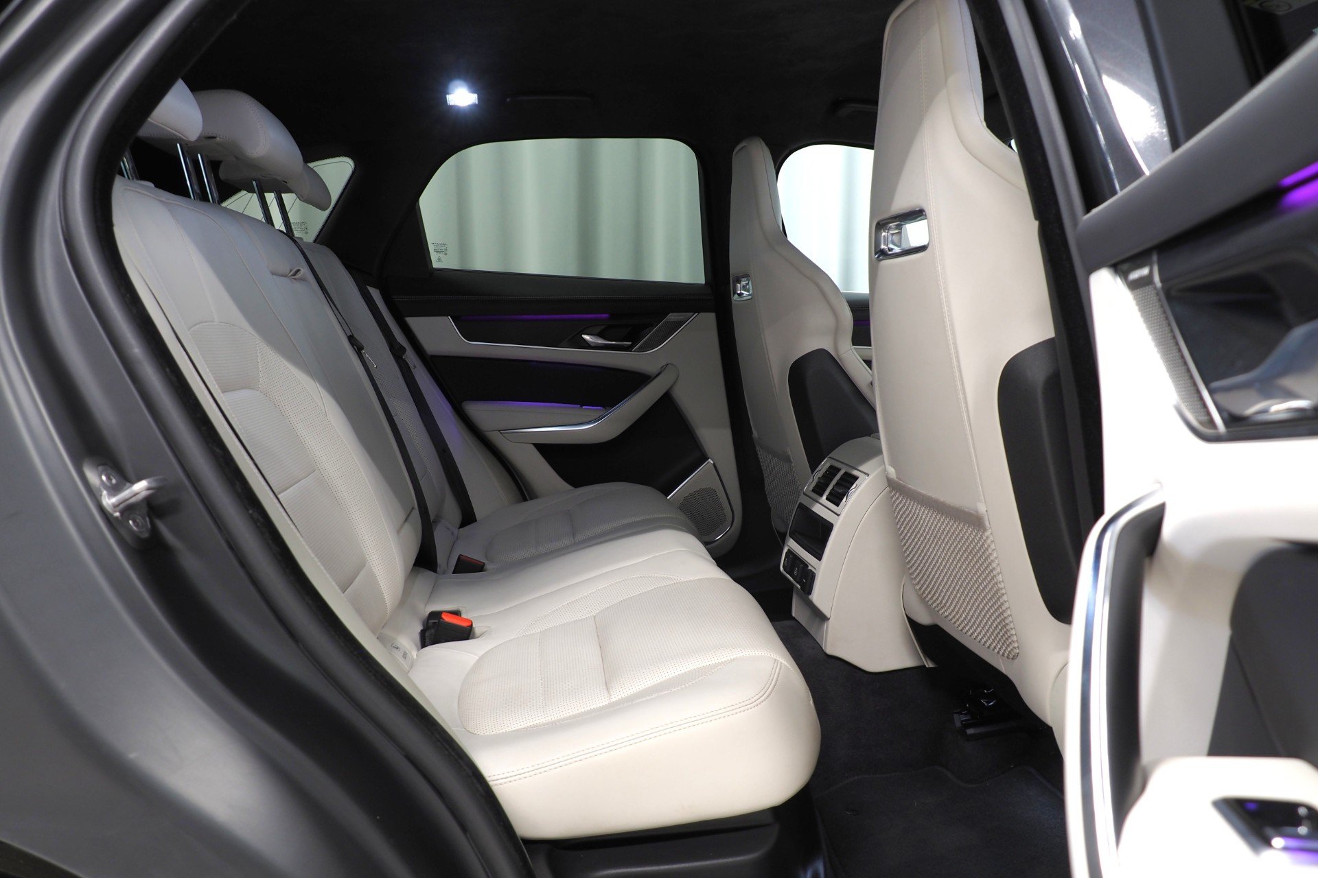 Jaguar F-Pace 2023, photo 7/24