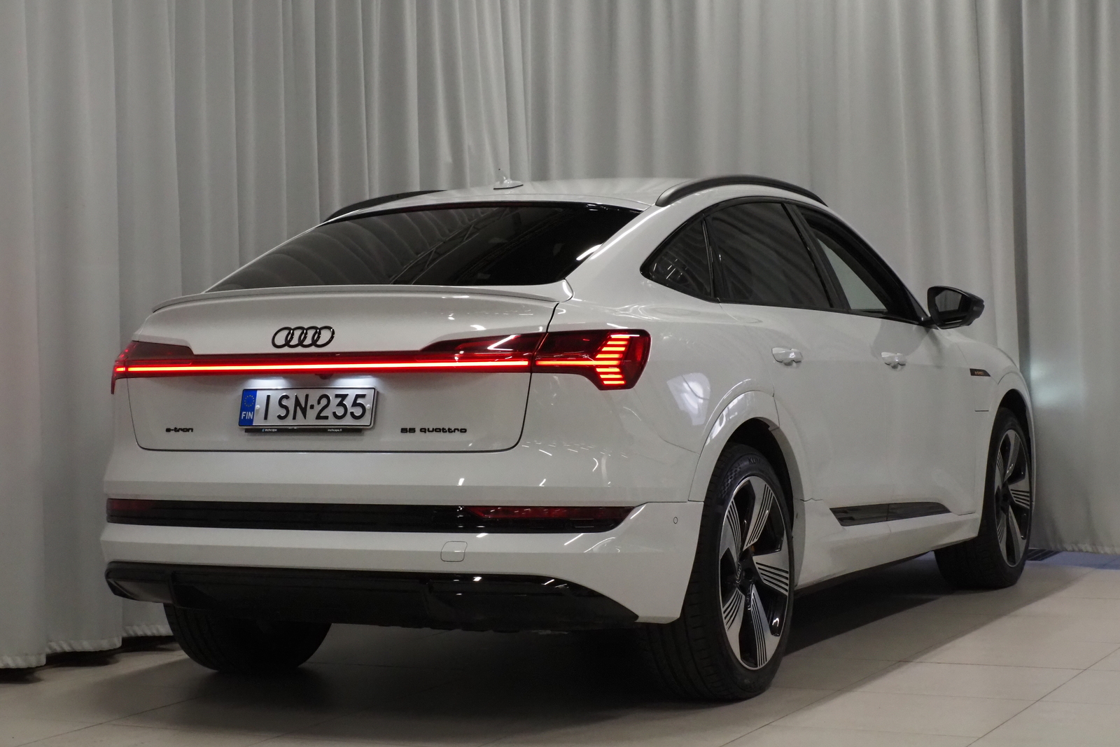 Audi e-tron Sportback 55 quattro 2021, kuva 3/42