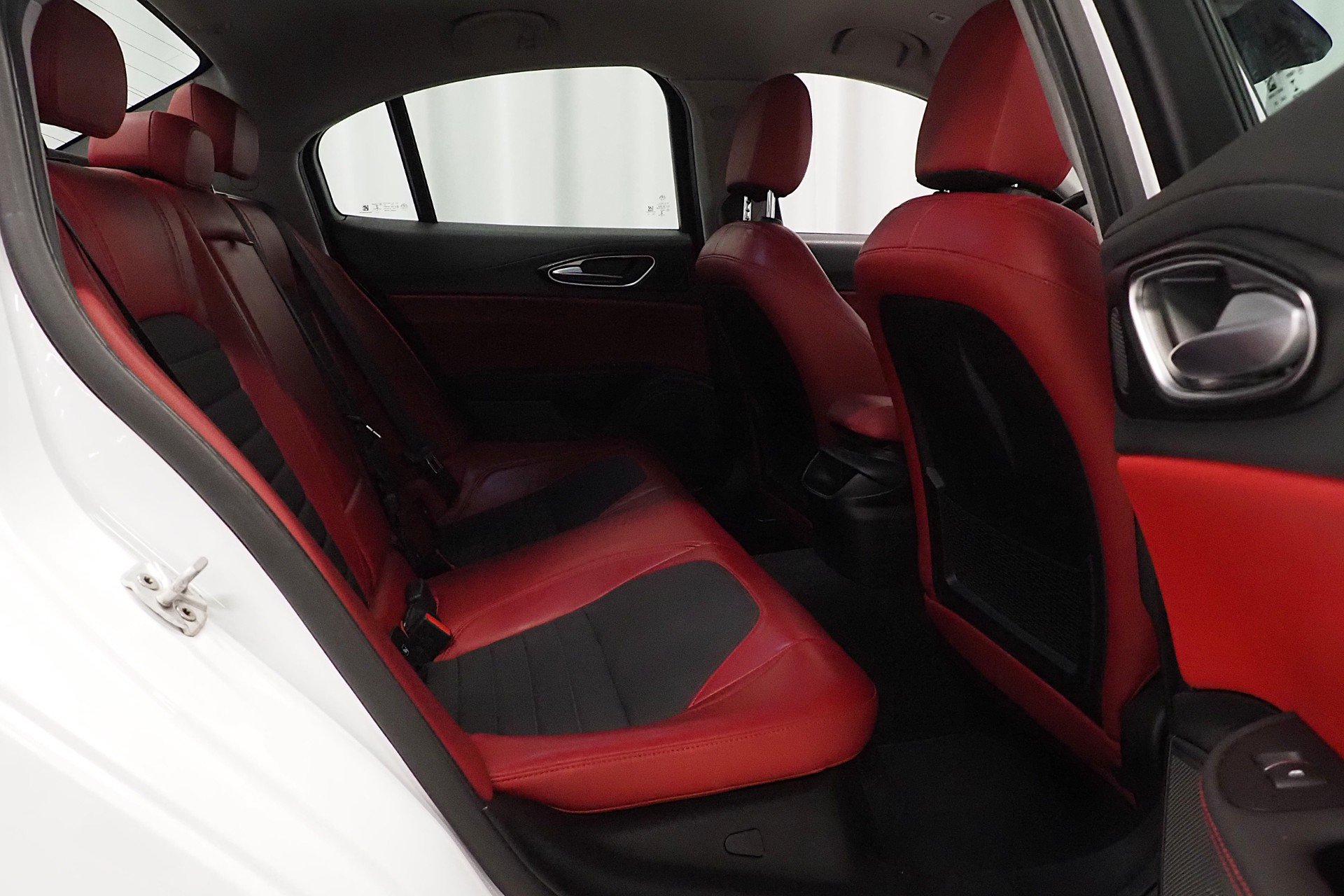 Alfa Romeo Giulia 2017, kuva 7/18