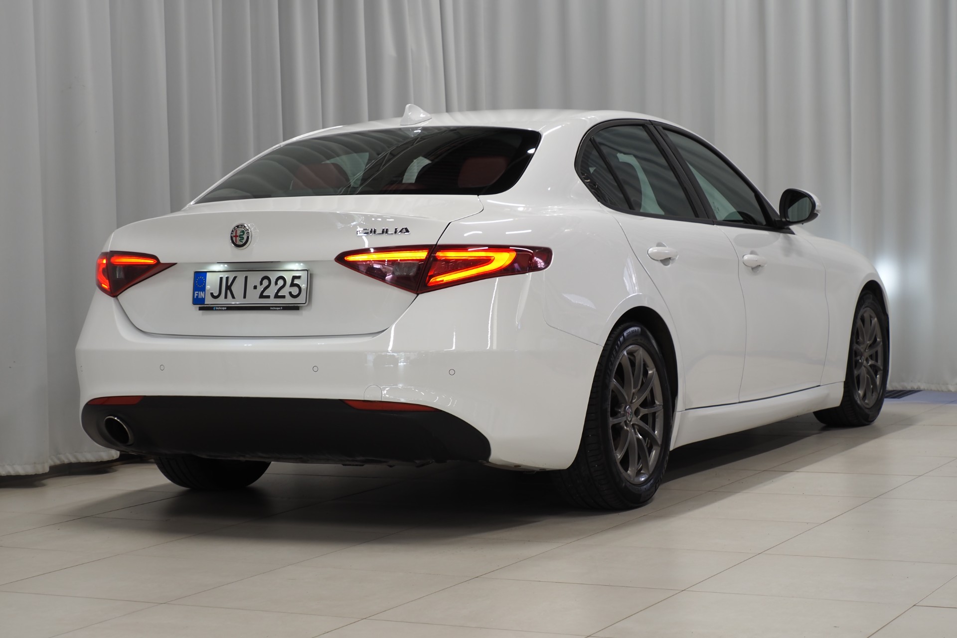 Alfa Romeo Giulia 2017, photo 5/36