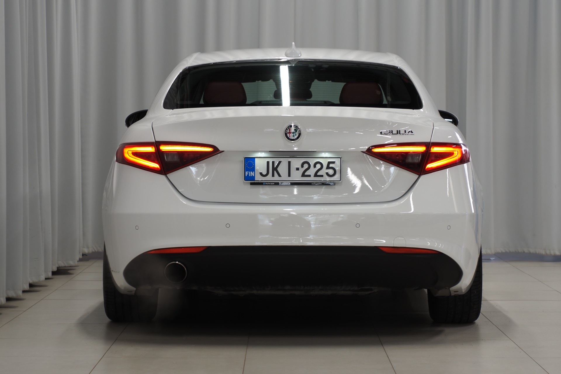Alfa Romeo Giulia 2017, photo 7/36