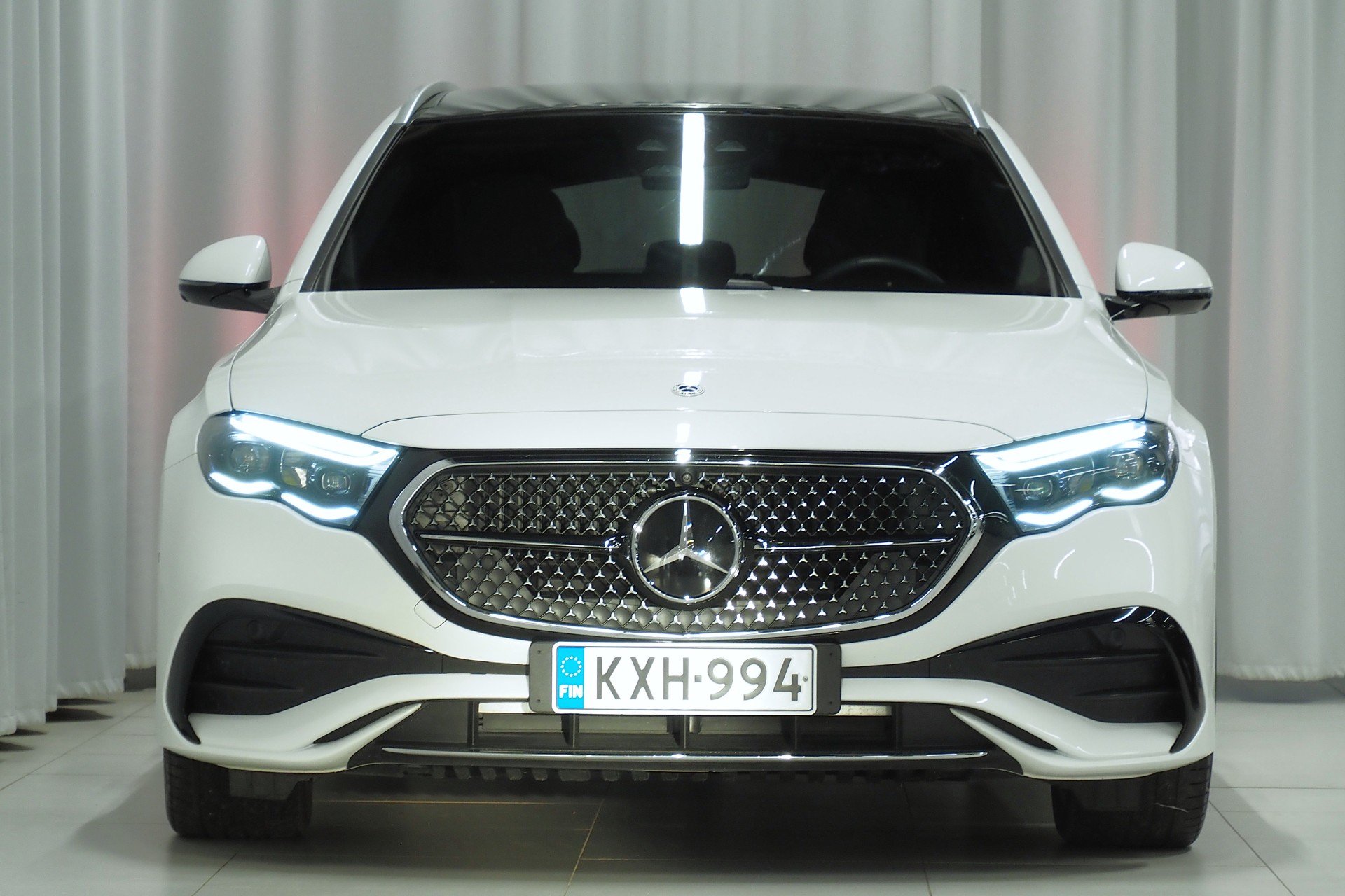 Mercedes-Benz E 220 d T A Premium AMG 2025, kuva 2/19
