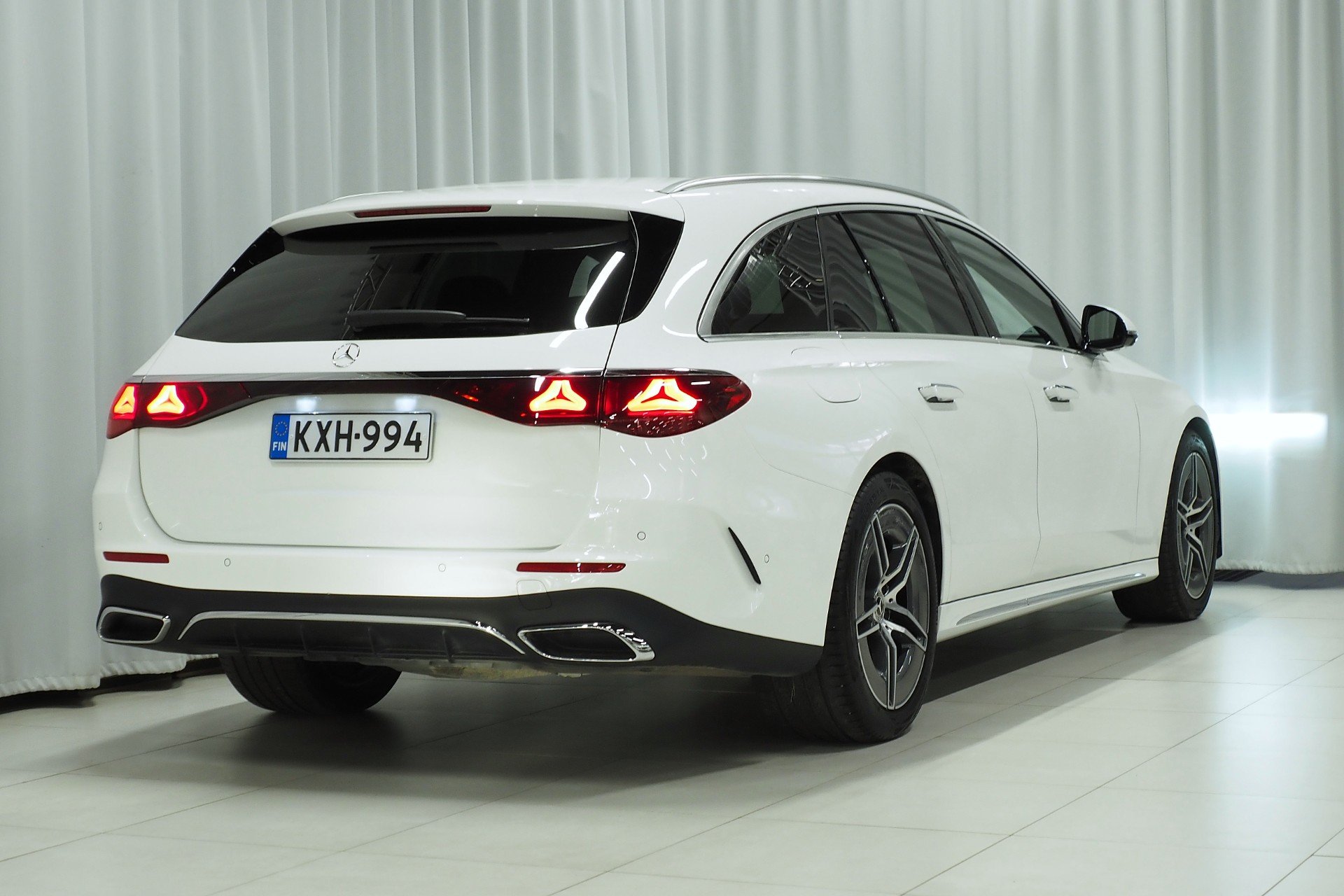 Mercedes-Benz E 220 d T A Premium AMG 2025, kuva 3/19