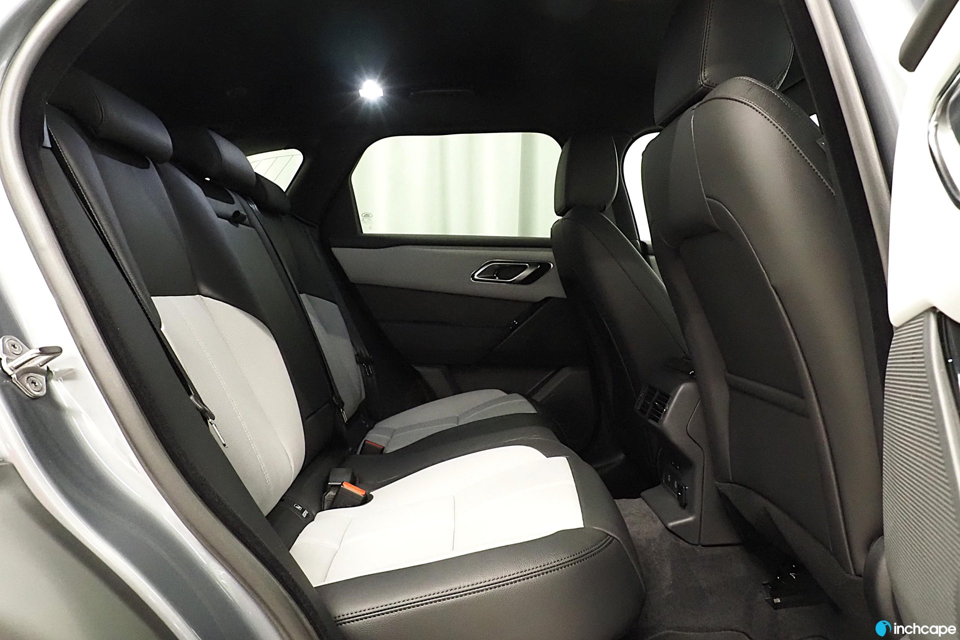 Land Rover Range Rover Velar 2025, photo 7/22