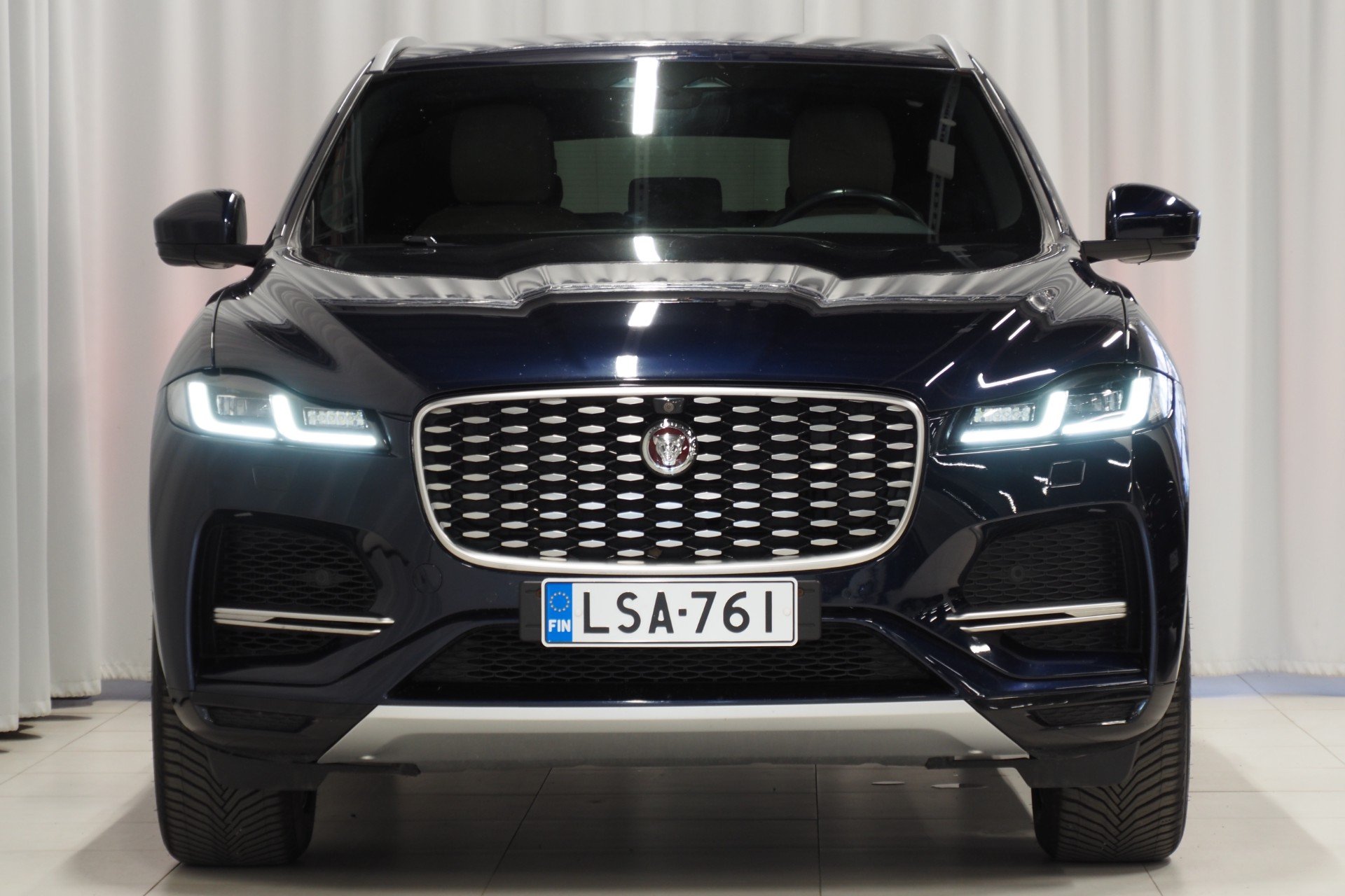 Jaguar F-Pace P400e Plug-in Hybrid SE 2021, kuva 2/15