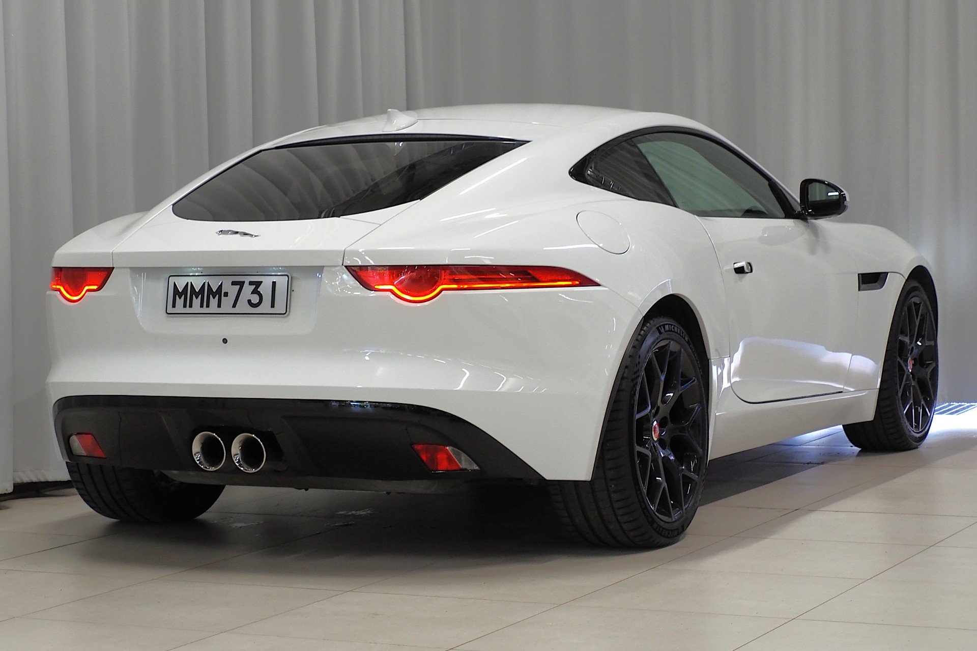 Jaguar F-type 3,0 V6 340PS Coupé 2014, photo 3/21