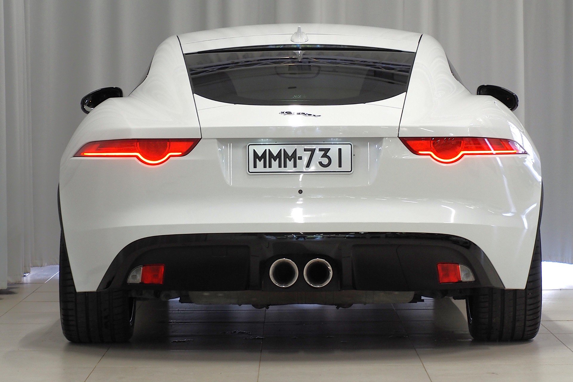 Jaguar F-type 3,0 V6 340PS Coupé 2014, photo 4/21