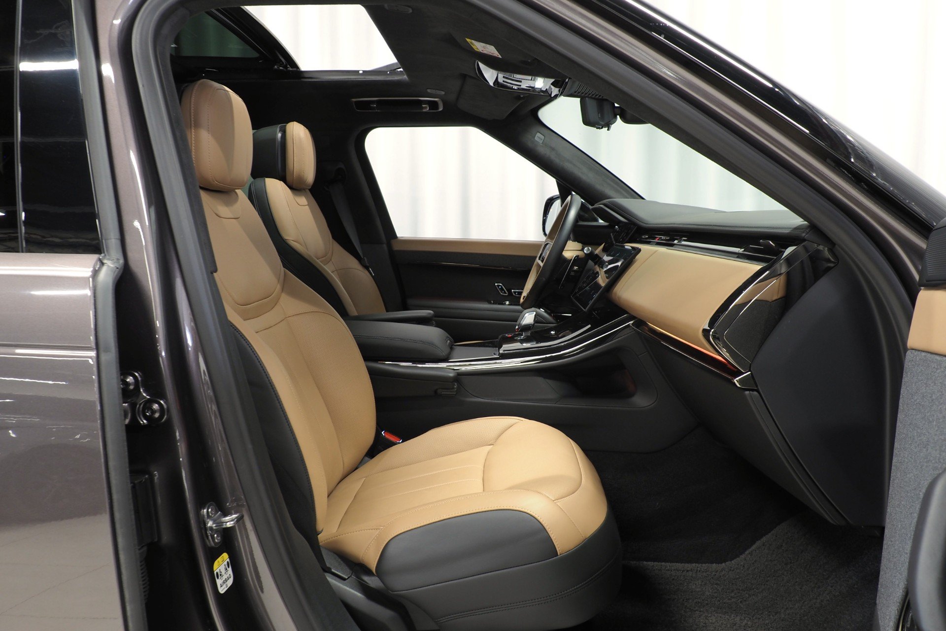 Land Rover Range Rover Sport 2023, photo 6/28