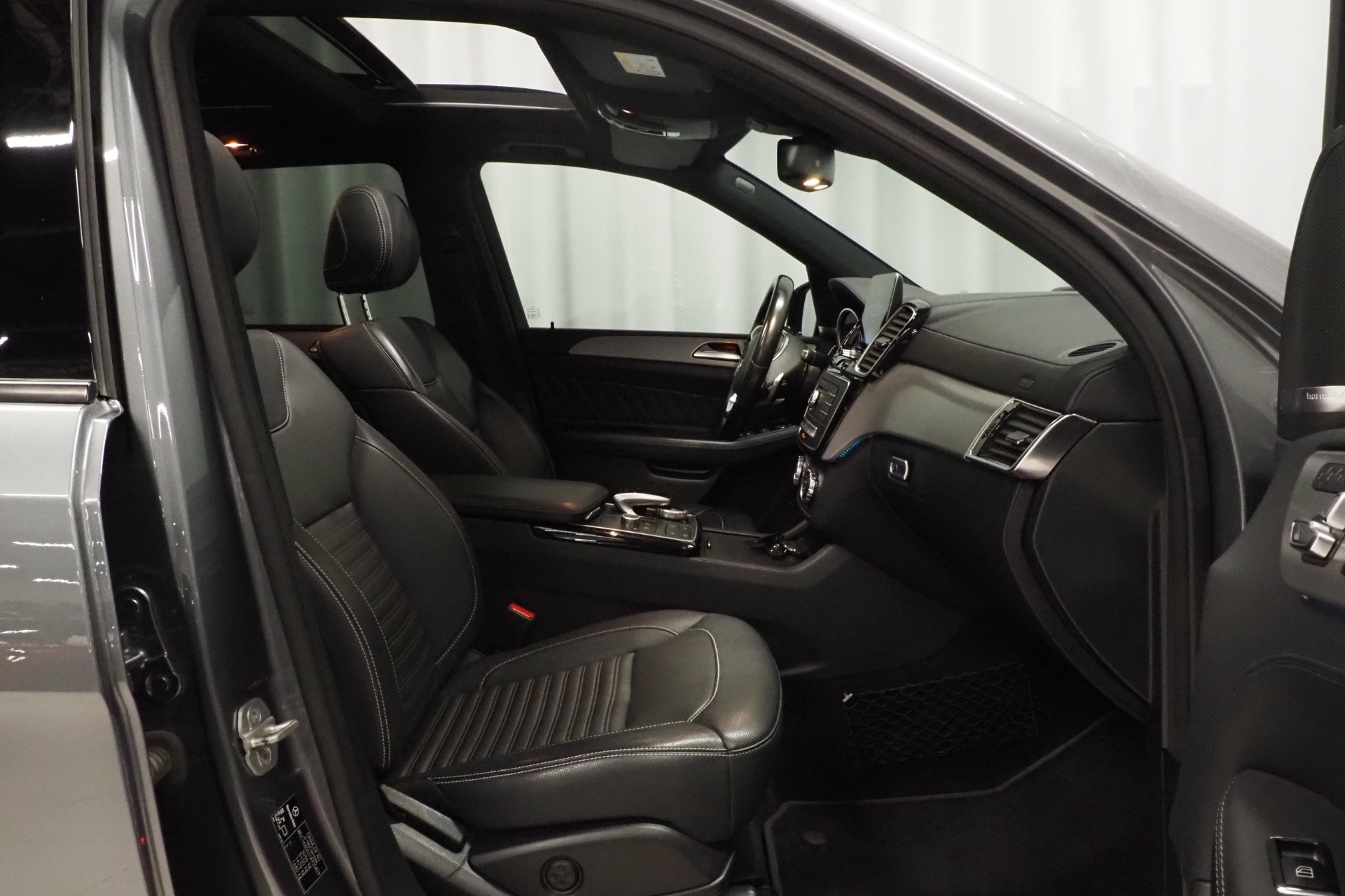 Mercedes-Benz GLE 500 e 4Matic AMG line 2017, kuva 7/19