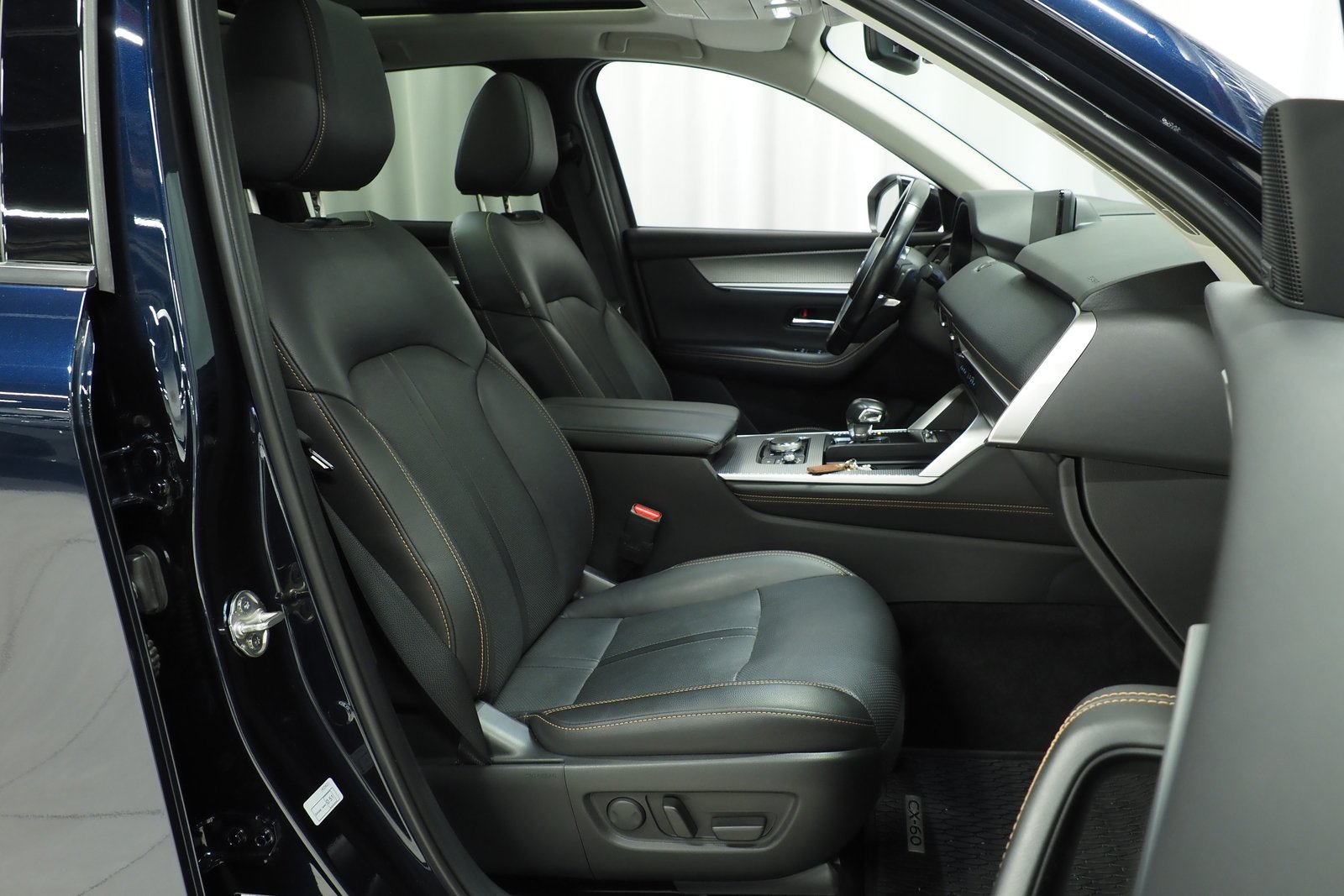Mazda CX-60 2024, bild 3/17