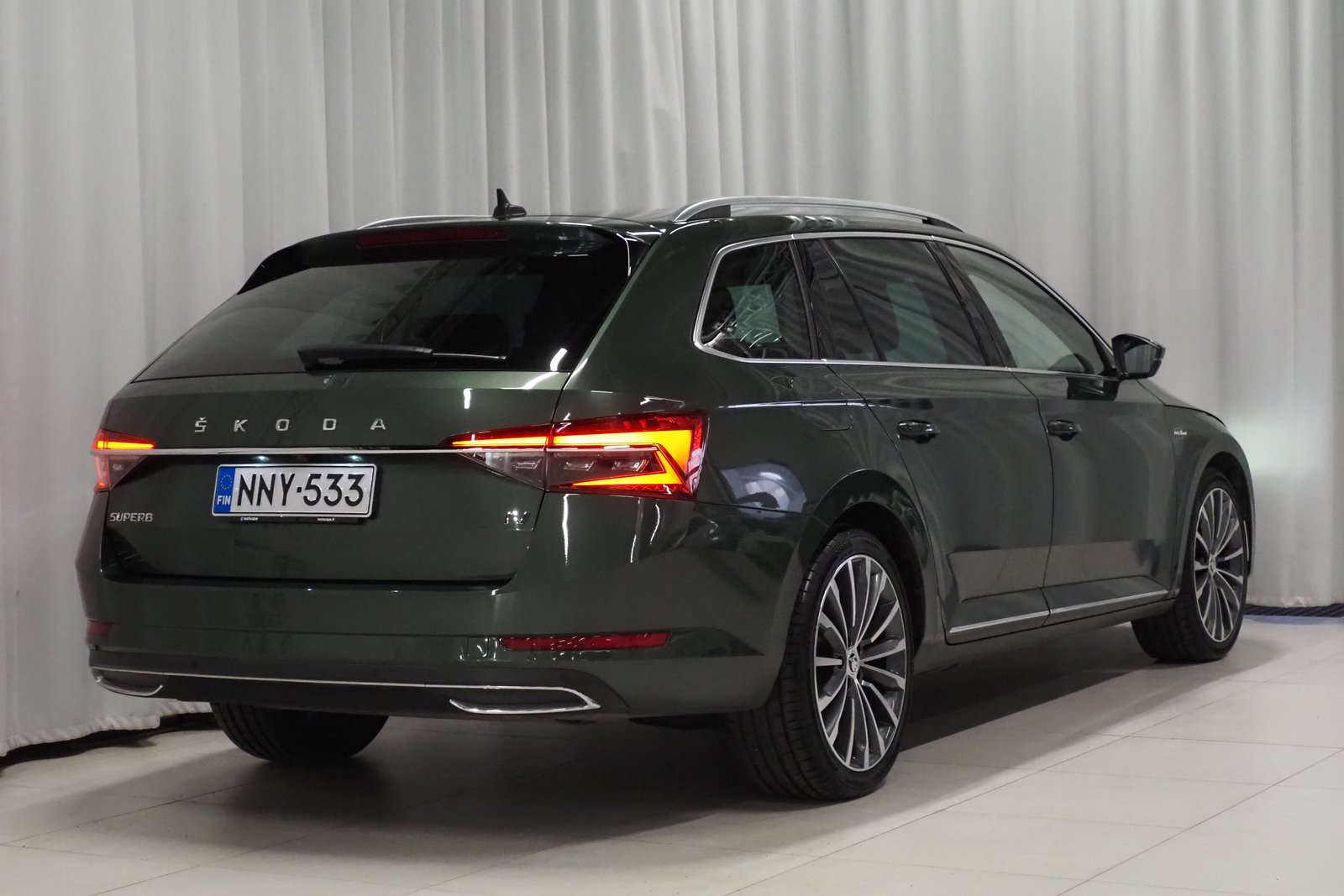 Skoda Superb 2020, kuva 2/20