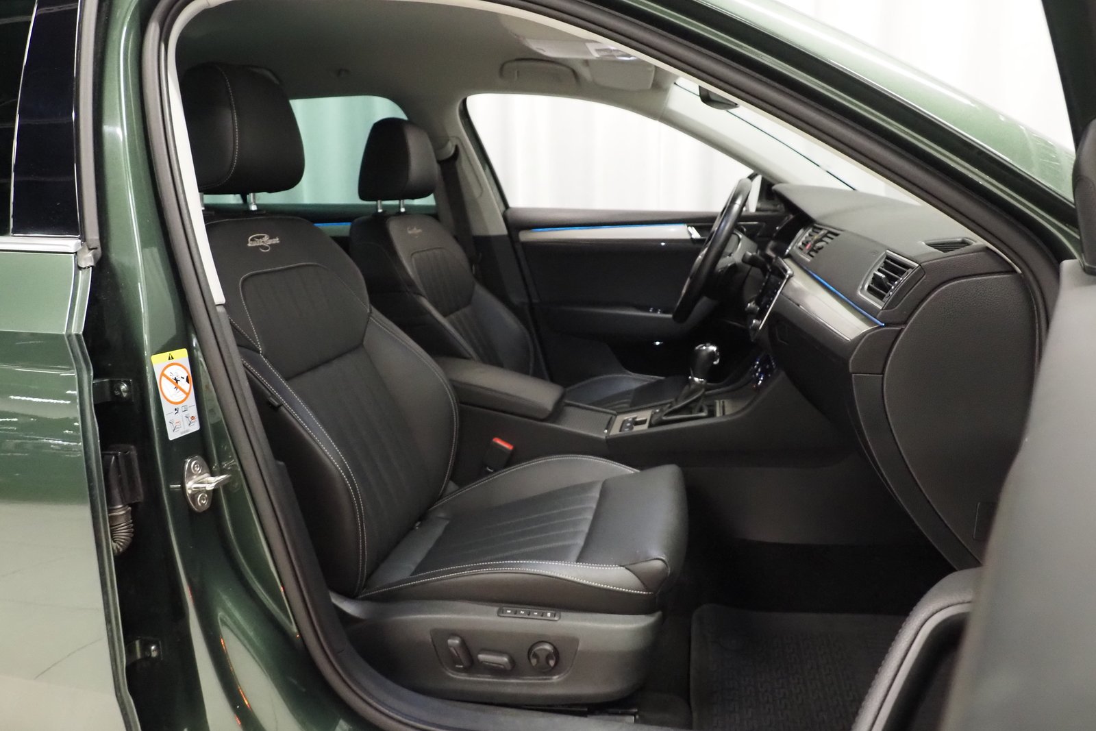 Skoda Superb 2020, kuva 3/20
