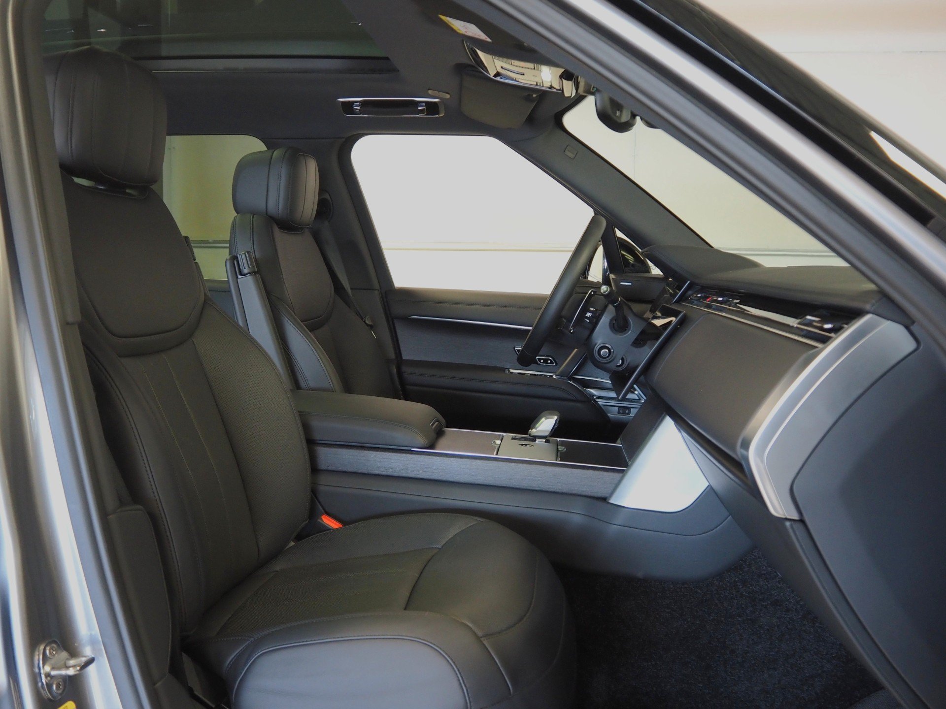 Land Rover Range Rover 2025, photo 3/23