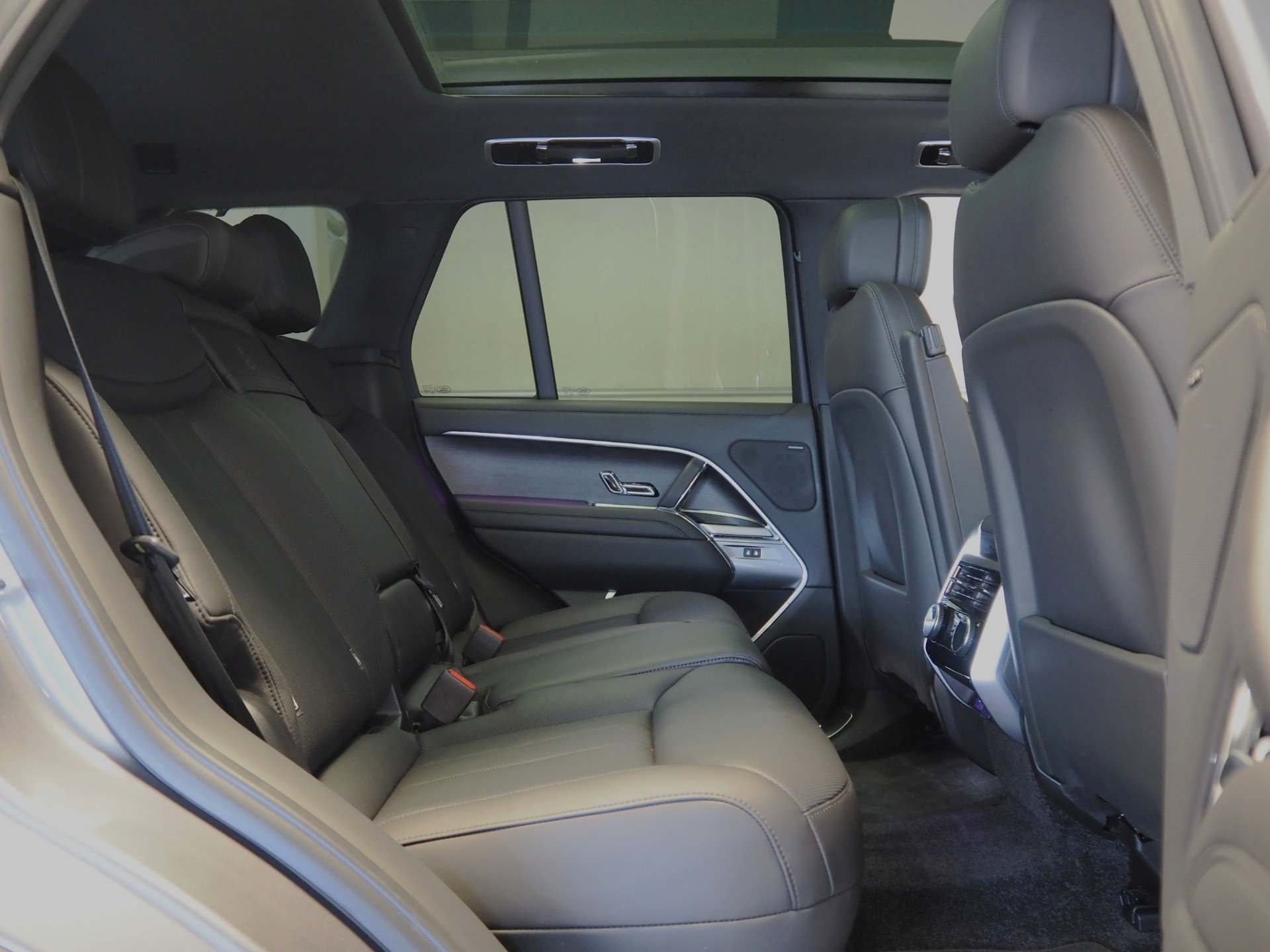 Land Rover Range Rover 2025, photo 4/23