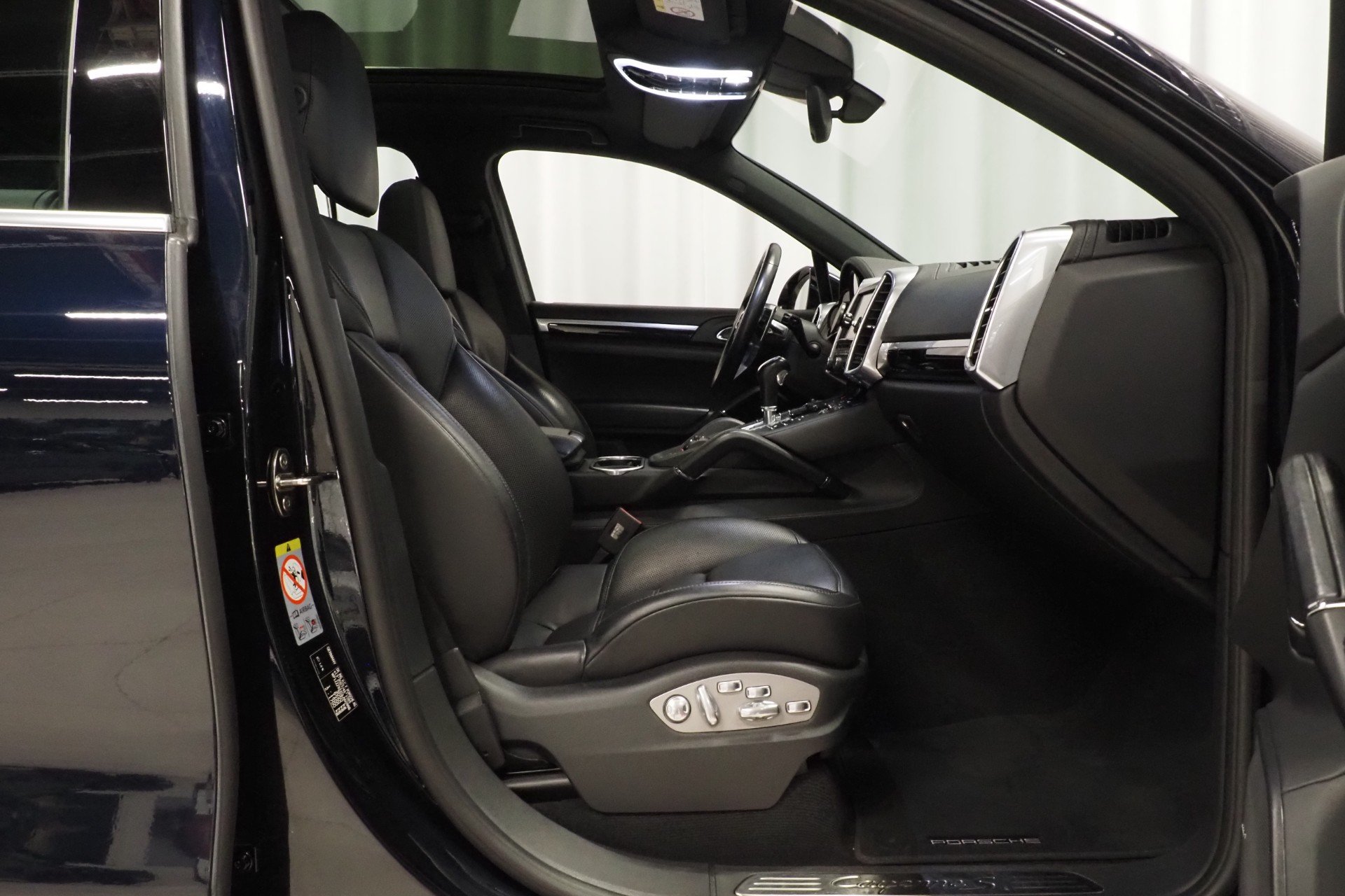 Porsche Cayenne S E-hybrid 2015, kuva 6/25