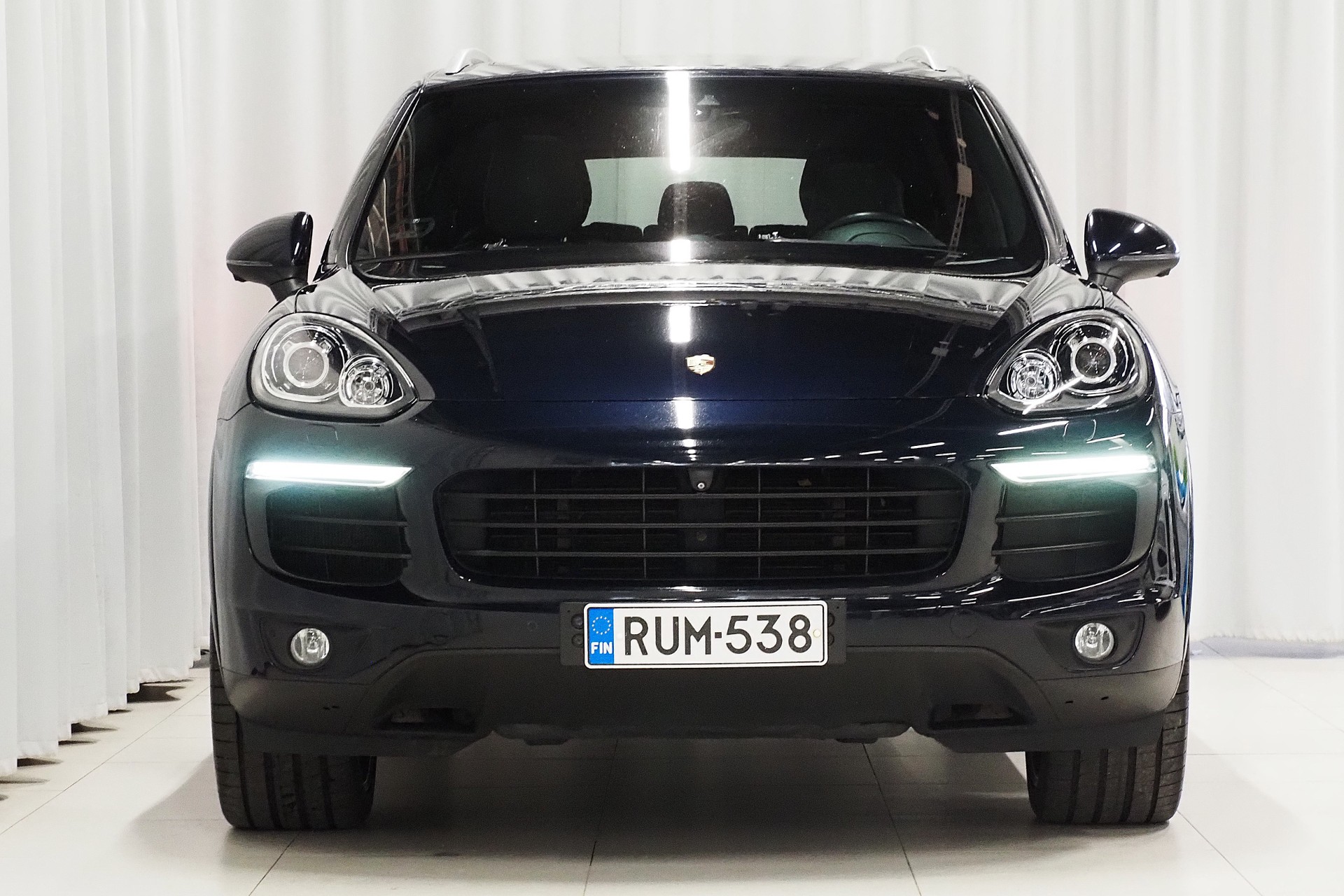 Porsche Cayenne S E-hybrid 2015, kuva 3/50