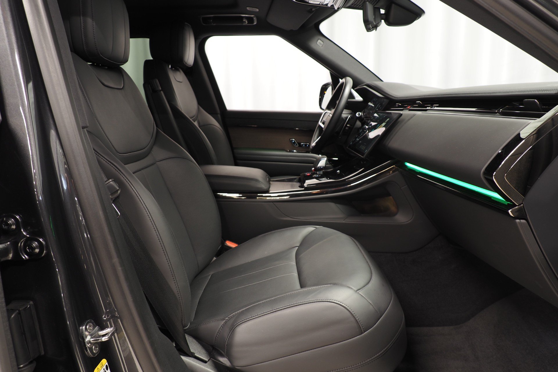 Land Rover Range Rover Sport 2024, photo 6/30