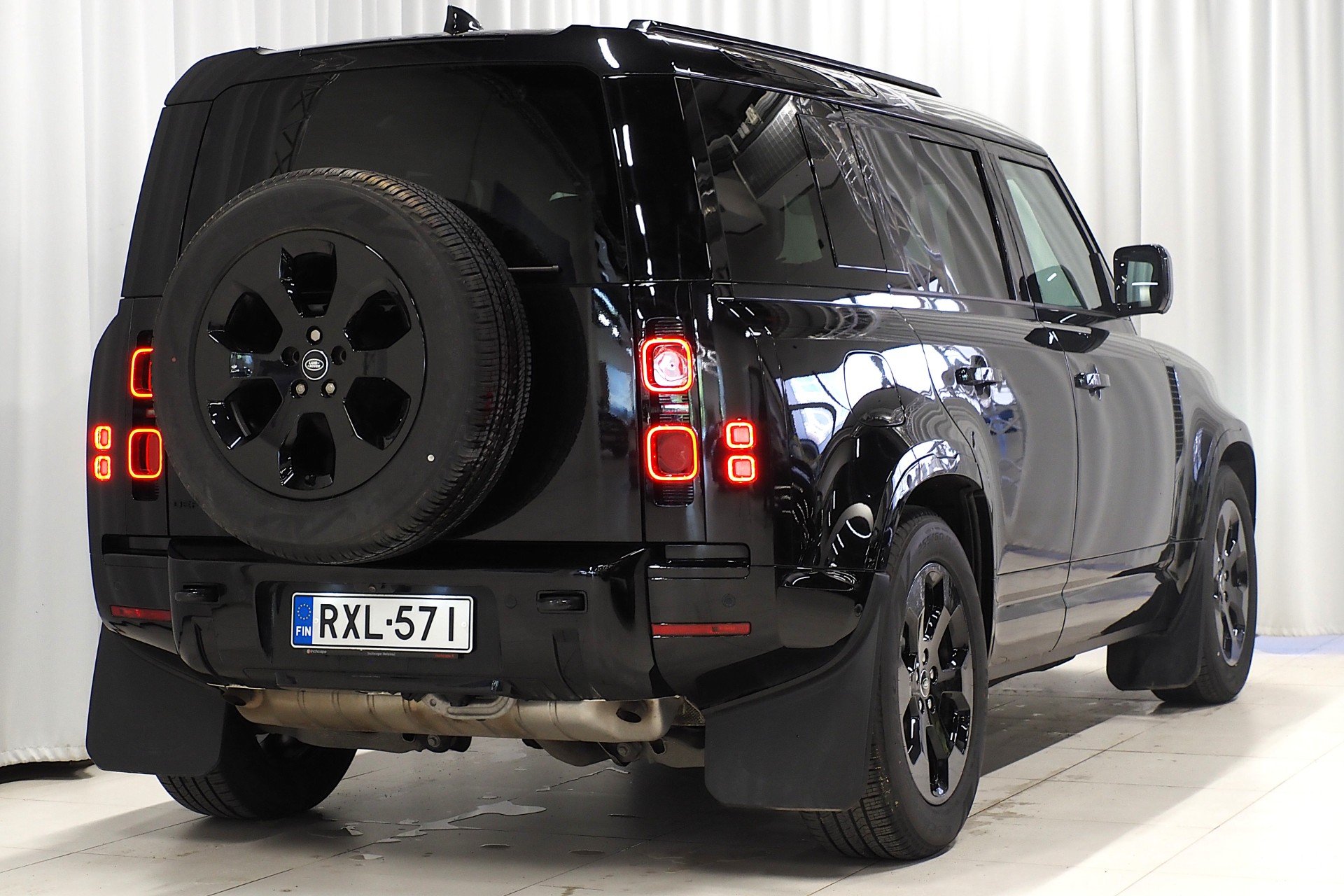 Land Rover Defender 2025, photo 4/17
