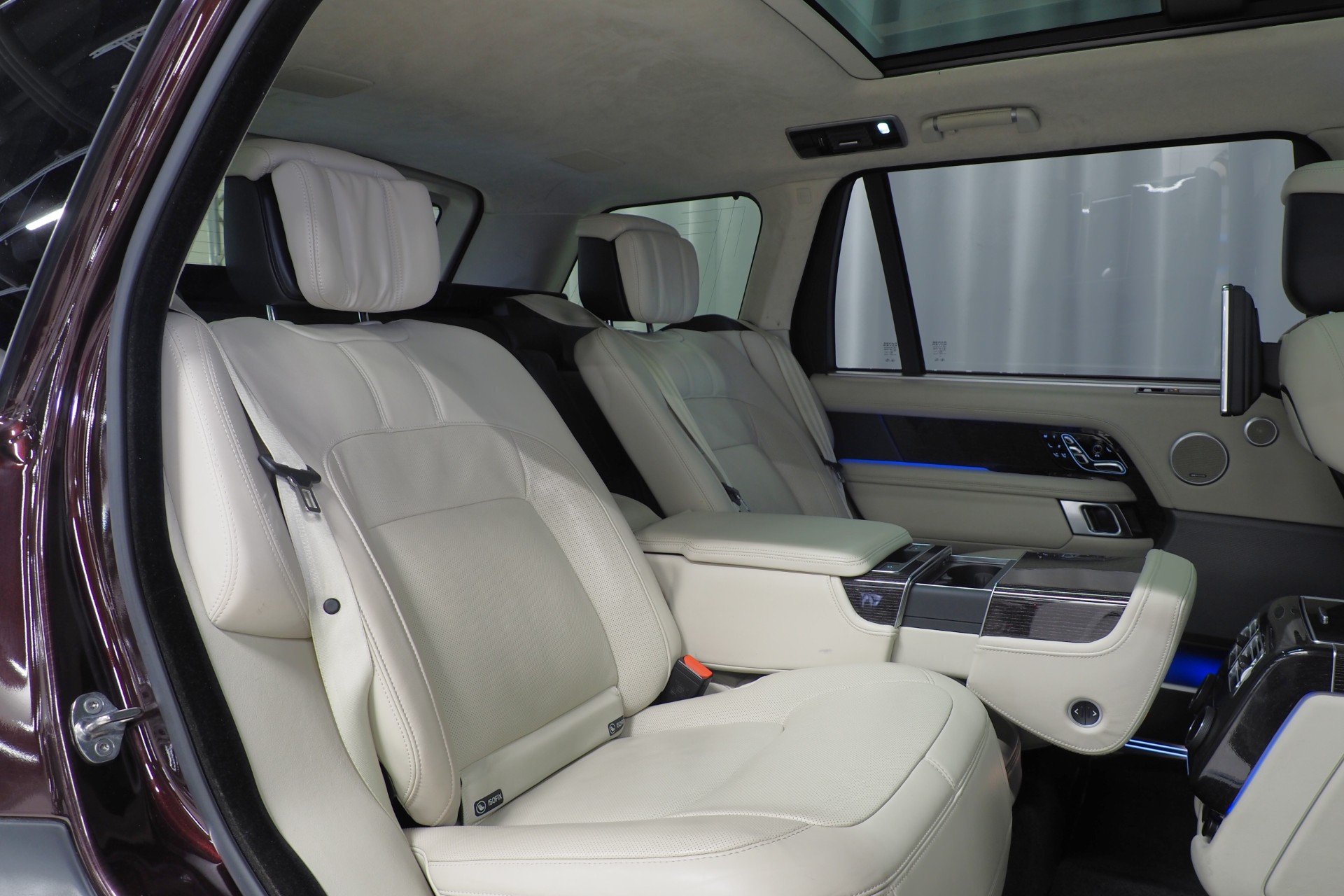 Land Rover Range Rover 2018, kuva 7/27