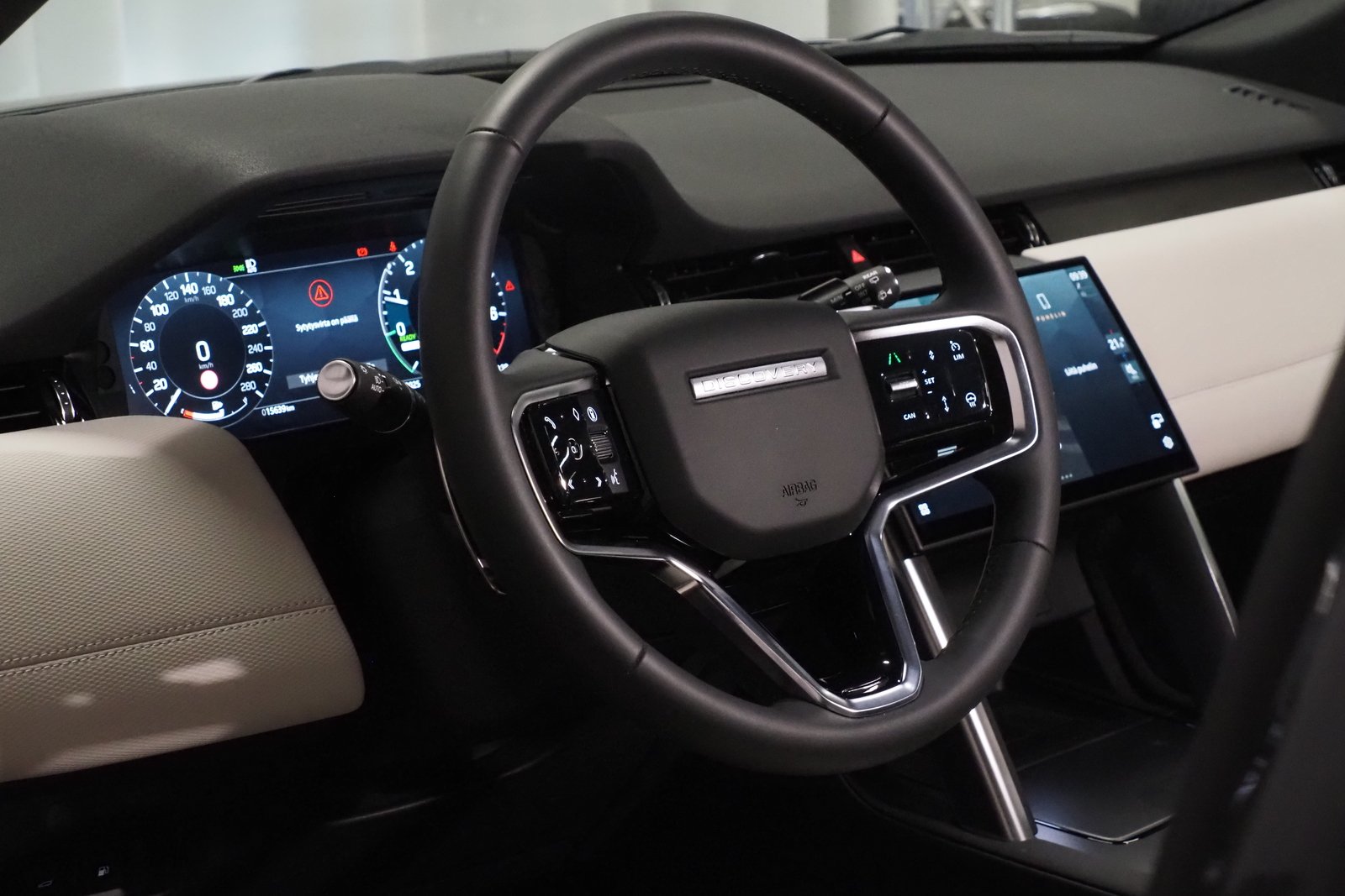 Land Rover Discovery Sport 2025, kuva 3/22
