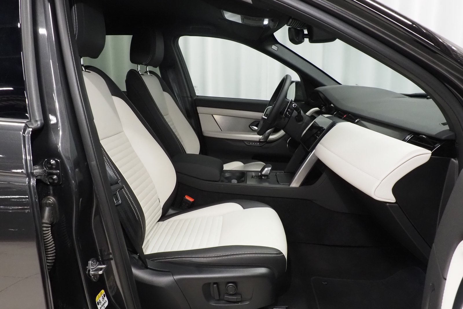 Land Rover Discovery Sport 2025, kuva 6/22