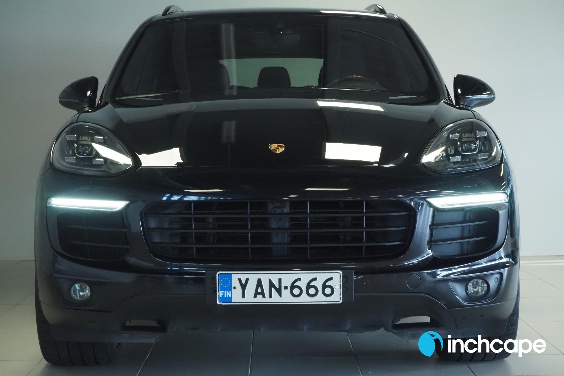 Porsche Cayenne S E-hybrid 2017, kuva 3/25