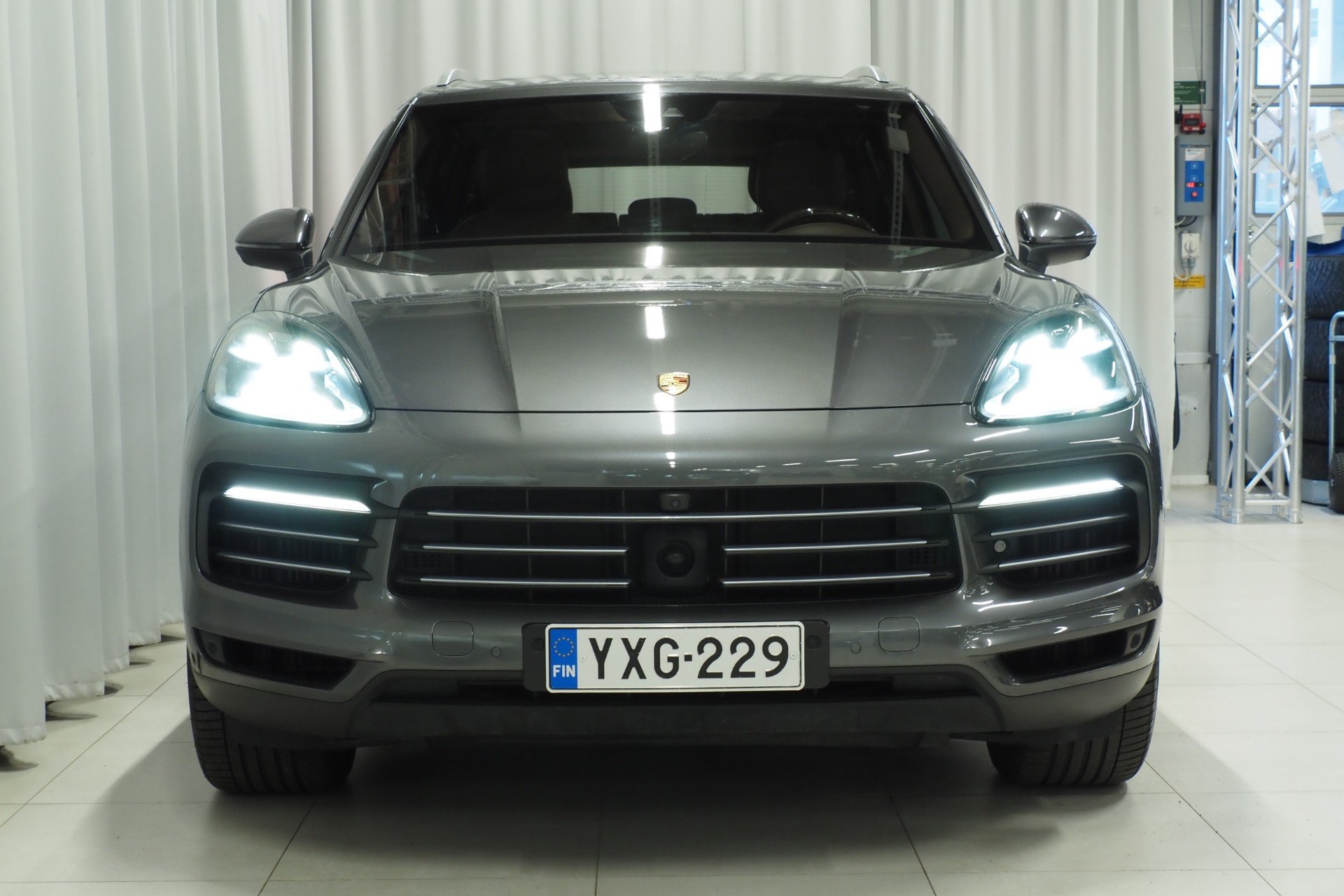 Porsche Cayenne E-Hybrid 2020, bild 2/25