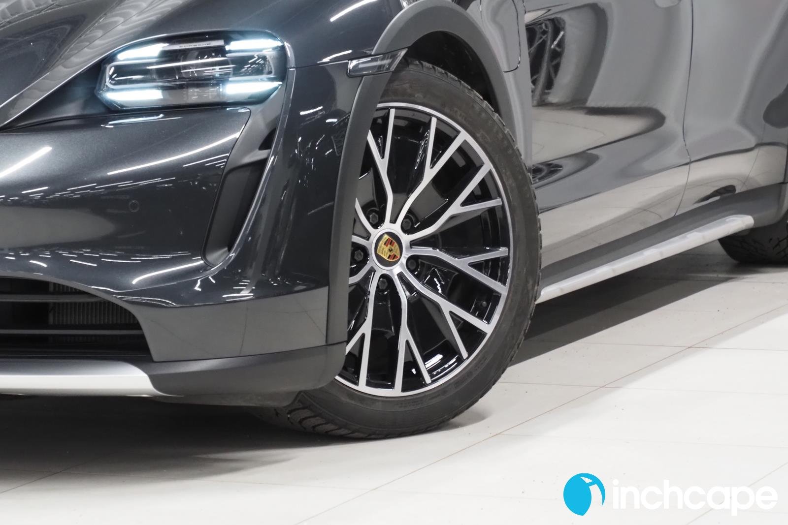Porsche Taycan 4 Cross Turismo 2022, kuva 6/17